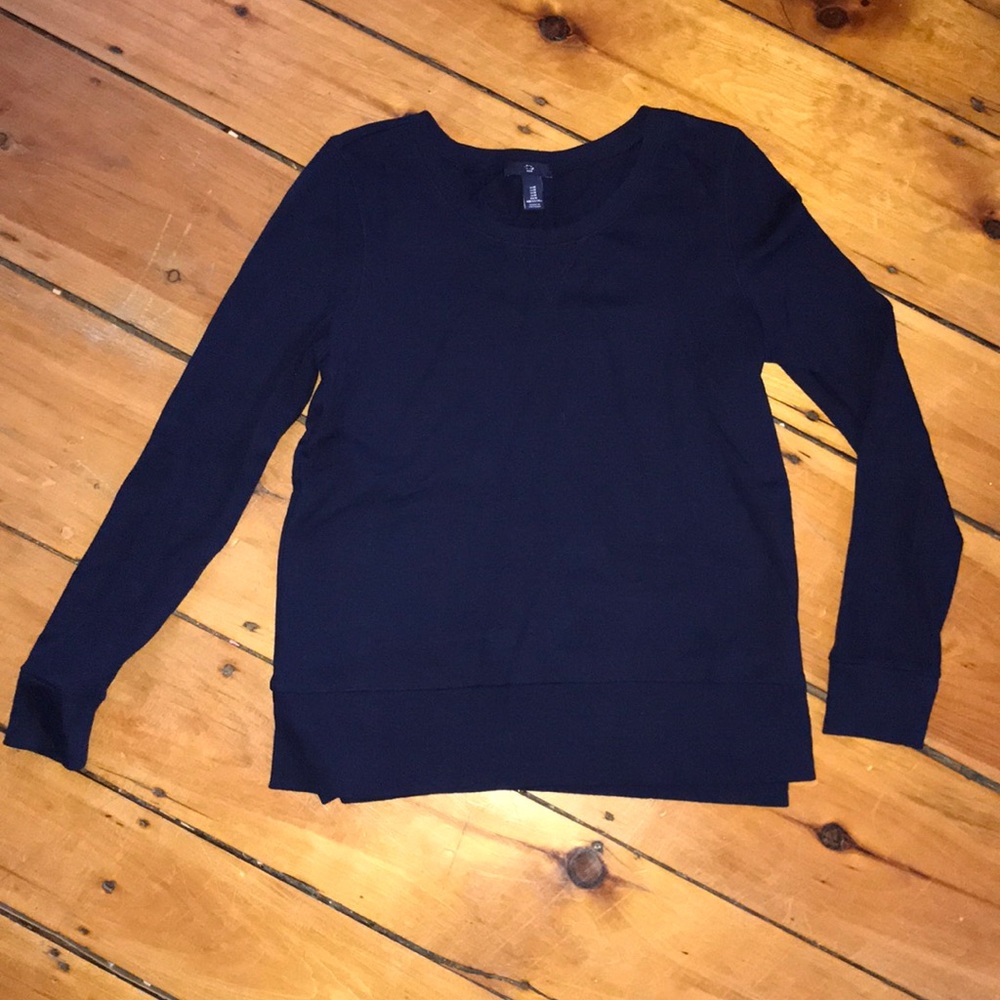 Navy gap light sweater medium